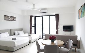 Midhill Apartment Genting 605, 1113, 1213 By Aurorahomes